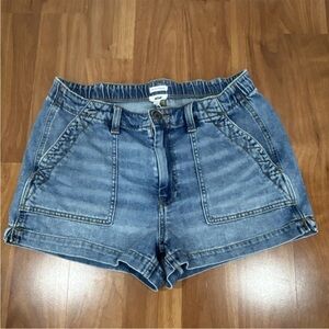 aerie Light Wash Denim Jean Shorts - Casual High-Rise
